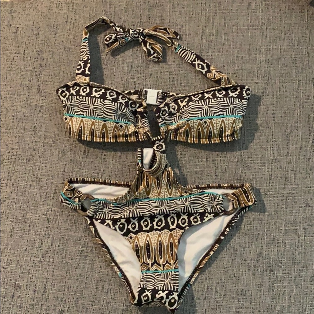 Swimming suit